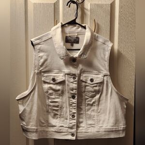 Torrid White Denim Vest Jacket Size 3